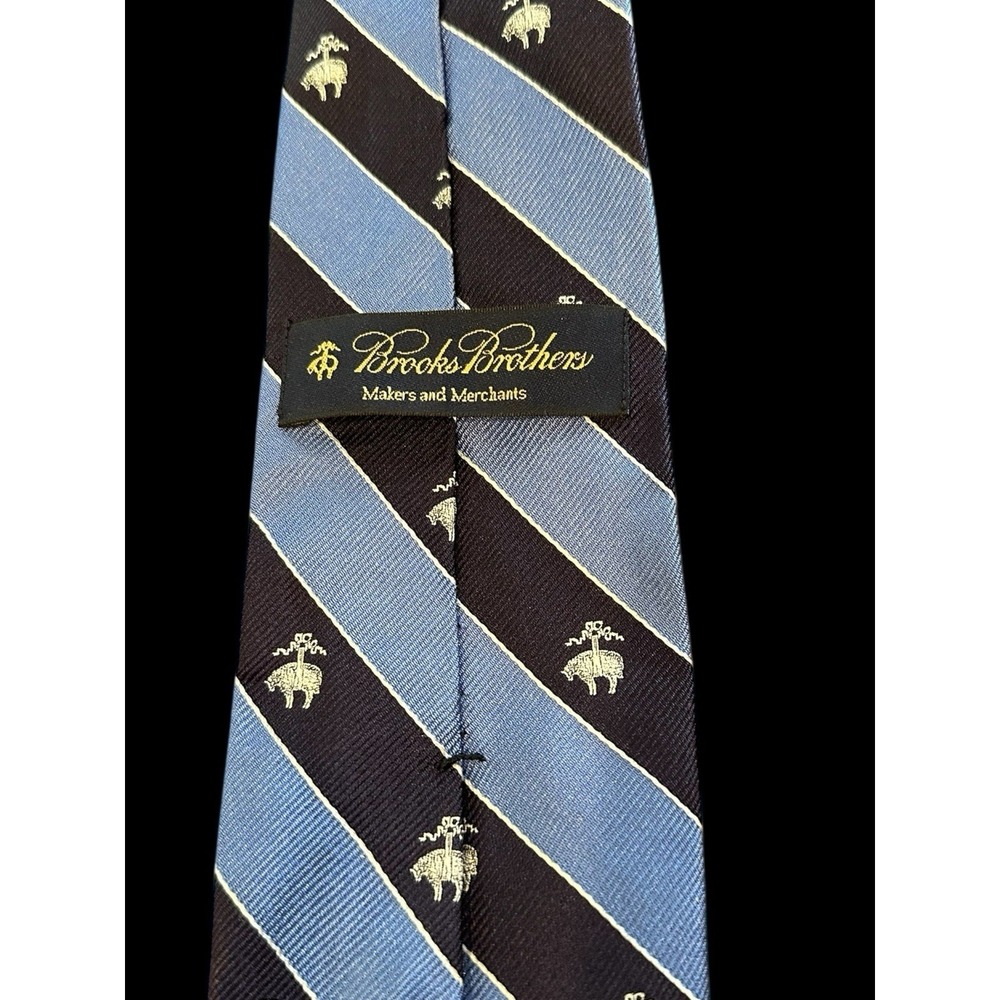 Brooks Brothers Makers And Merchant Logo Mens Silk Tie Blue Stripe All Over Logo - Picture 3 of 3